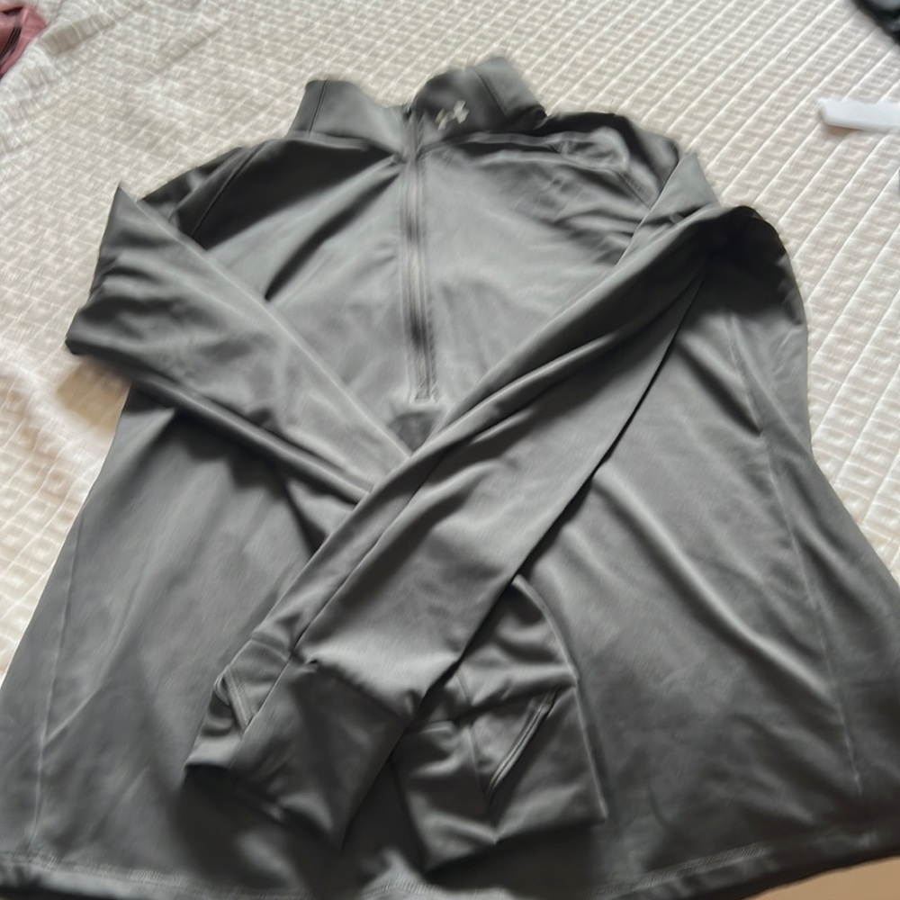 Under Armour cold gear pullover